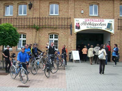 Radtour Unstrutradweg Stopp Rotkäppchen Sektkellerei